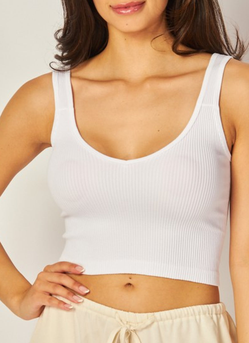 Seamless V-neckline Crop