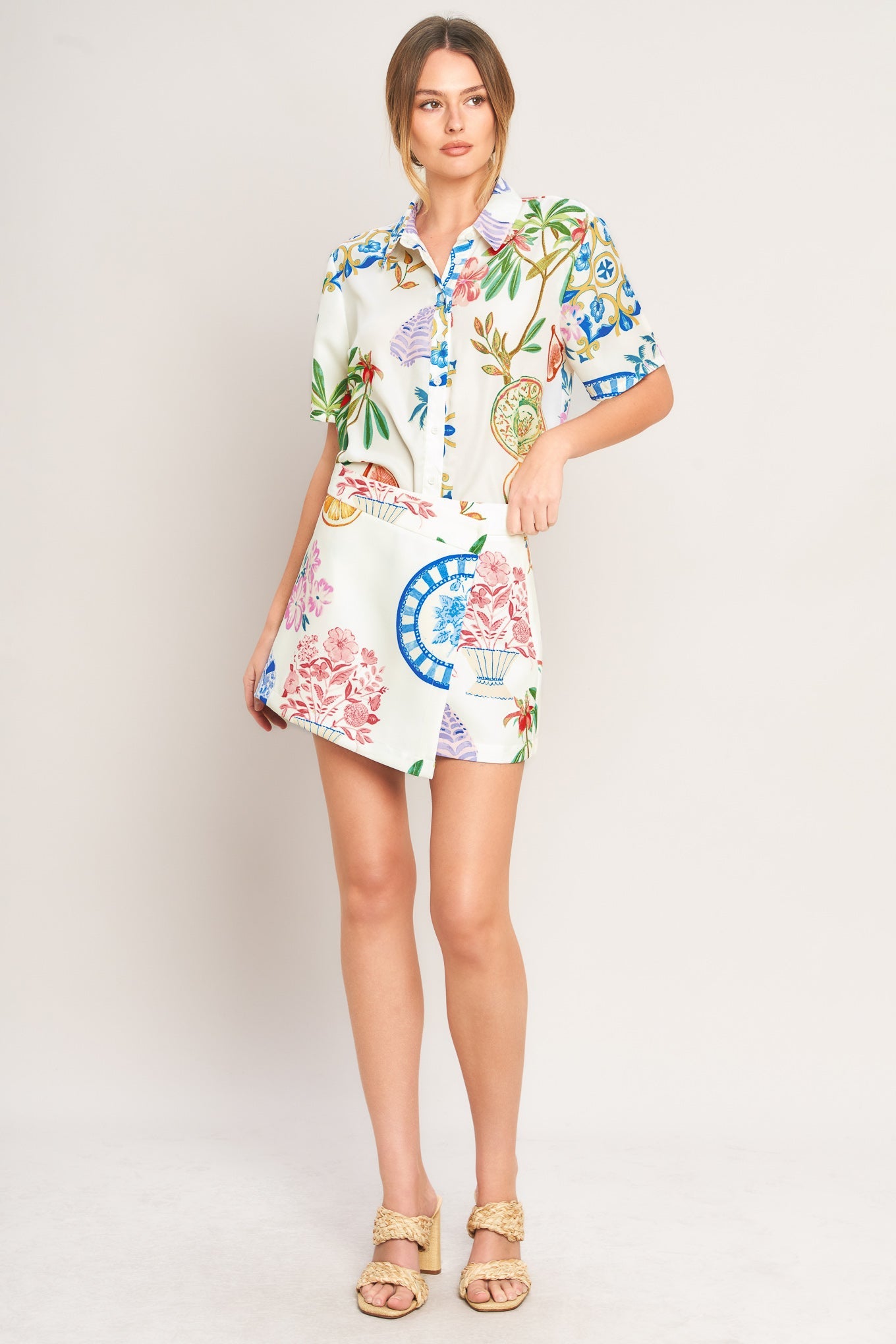 SUMMER PORCELAIN WOVEN SKORT