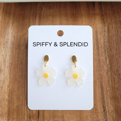 Dainty Daisy Earrings