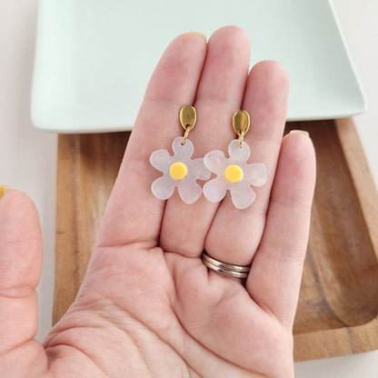 Dainty Daisy Earrings