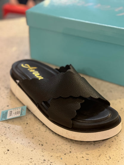 Gigi Sandal, Black