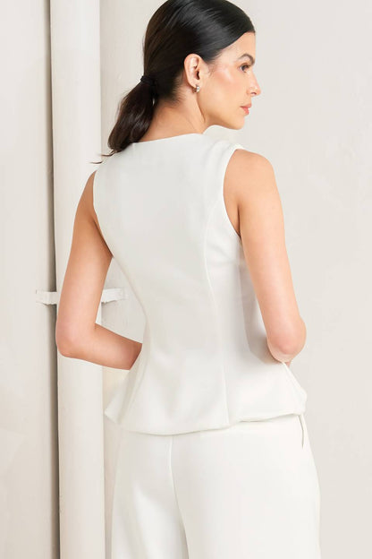 PURE ELEGANCE WOVEN VEST