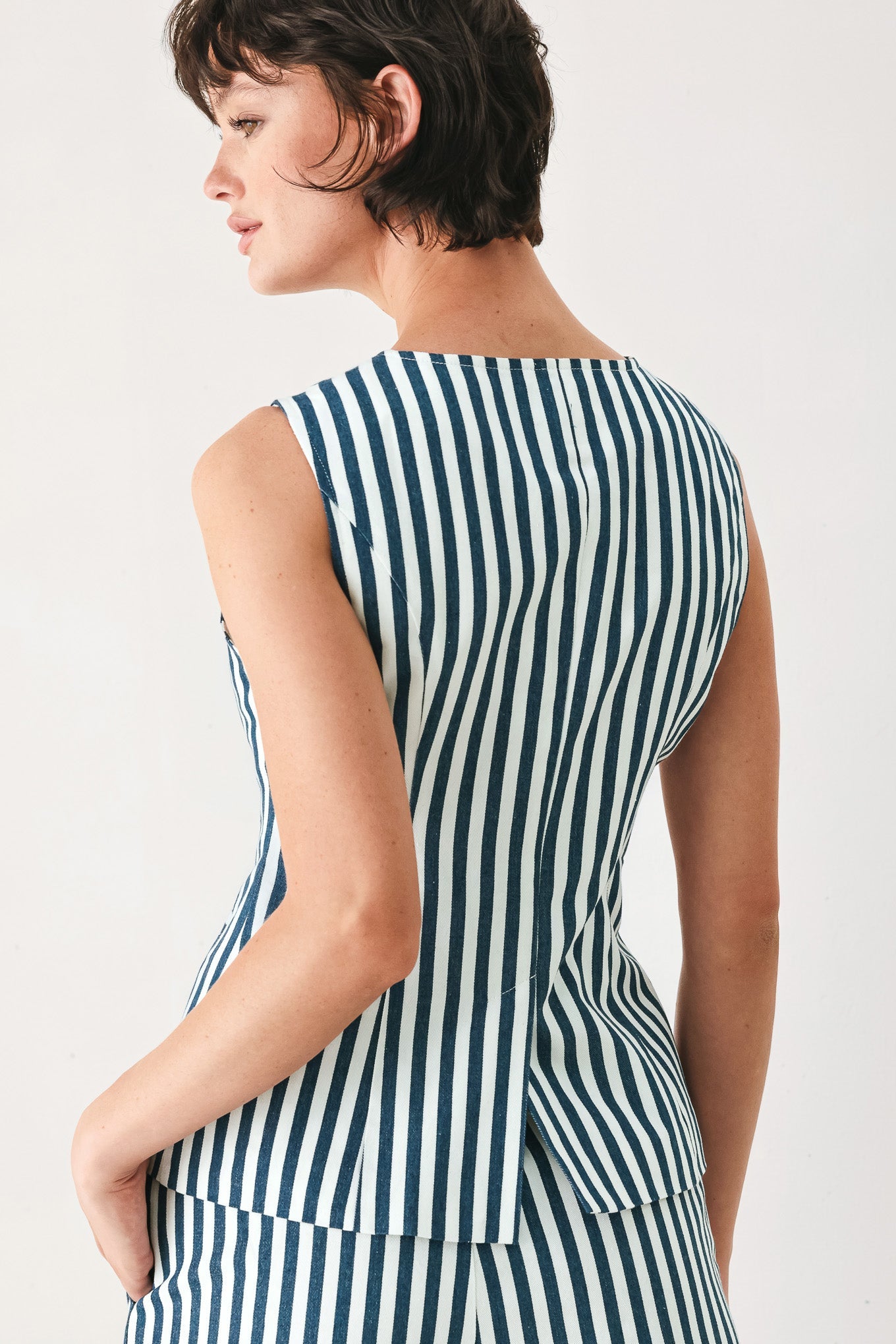 PORTSIDE STRIPE WOVEN VEST