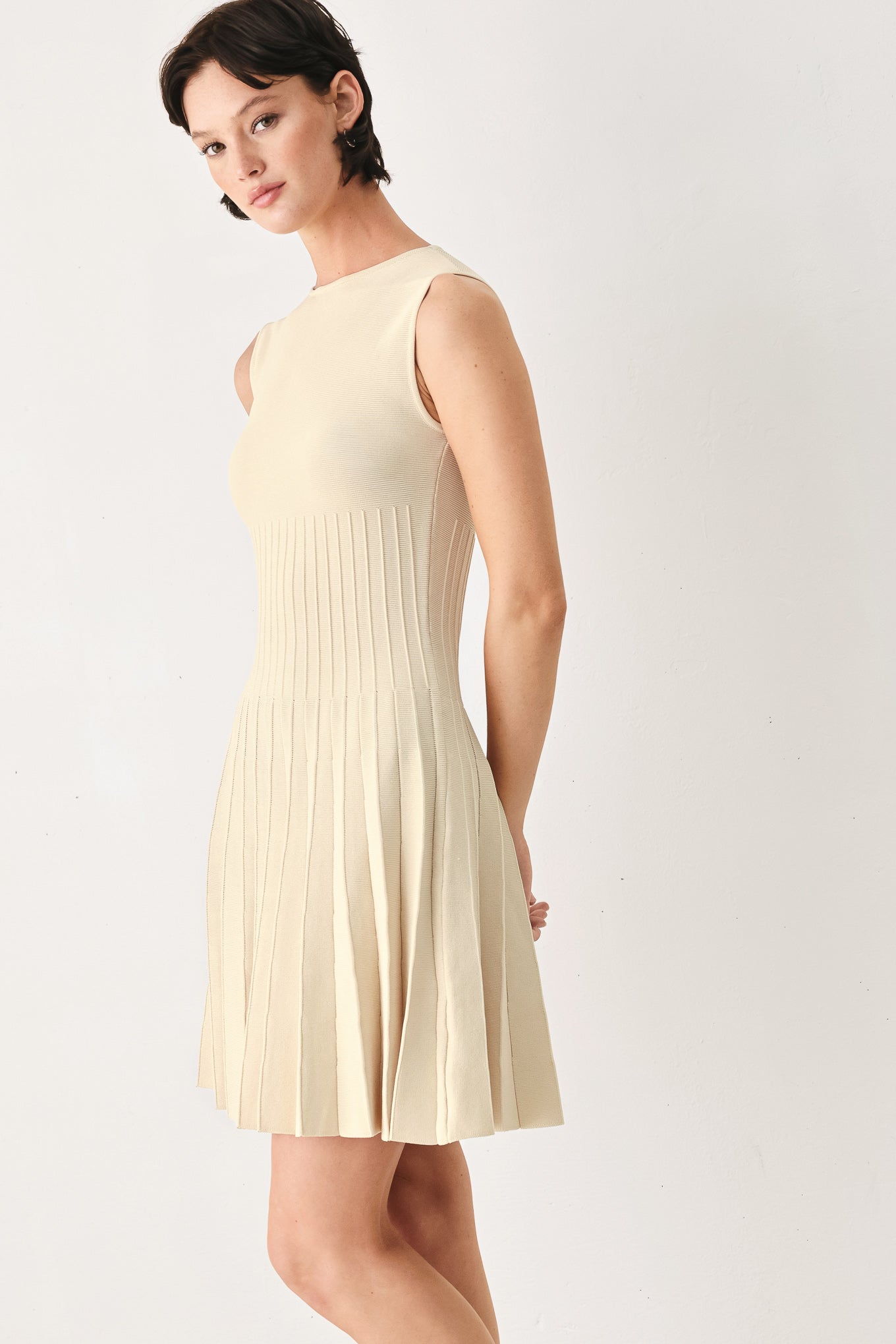 THE WEEKEND ESTATE SWEATER KNIT MINI DRESS