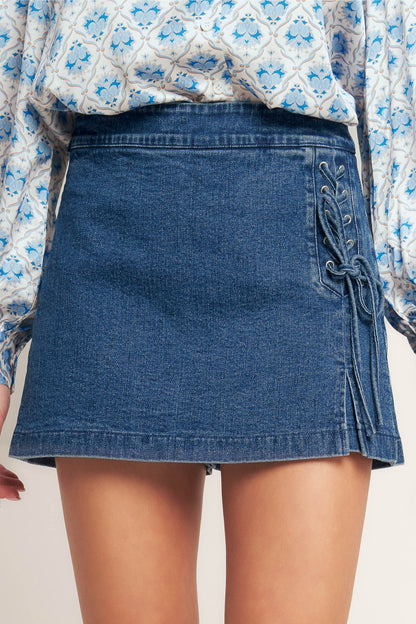 CITY LACE-UP DENIM SKORT