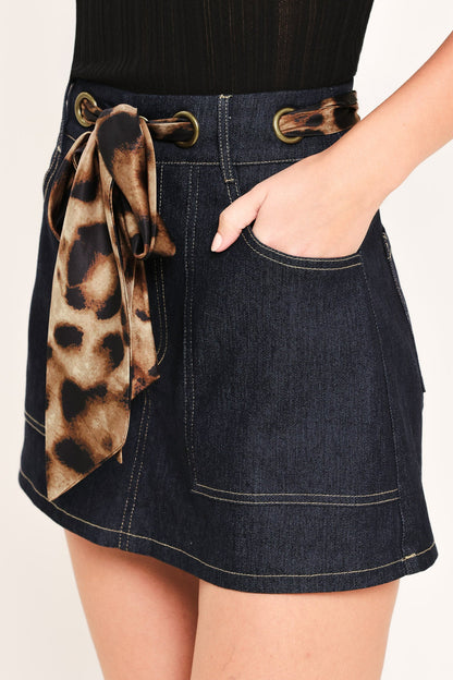 LEOPARD TIE DENIM SKORT